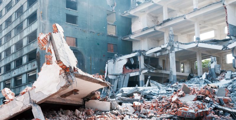 Edificio en ruinas luego de un terremoto.