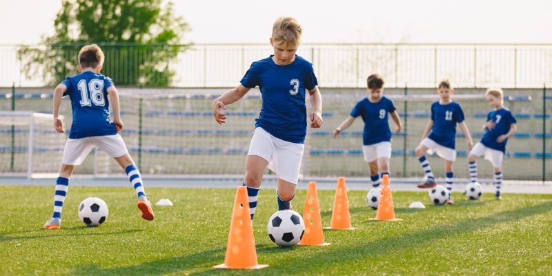 Practica infantil de fútbol