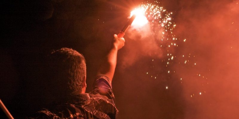 La química de los fuegos artificiales: una relación explosiva - ZS España