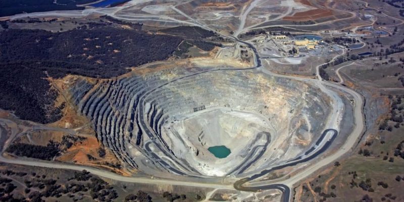 recursos no renovables ejemplos mineria