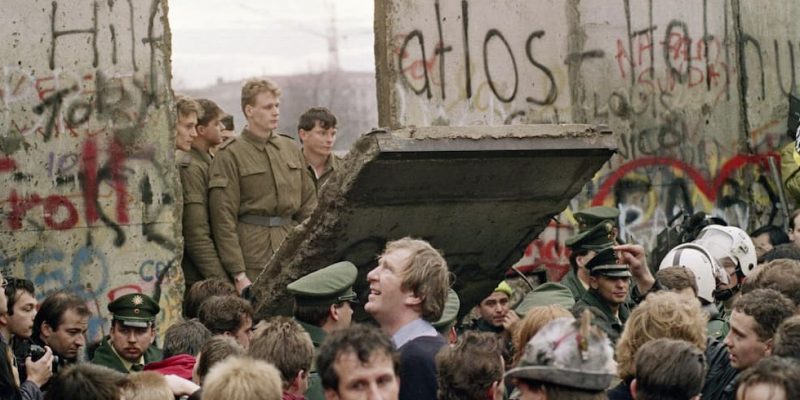 guerra fria final caida del muro de berlin