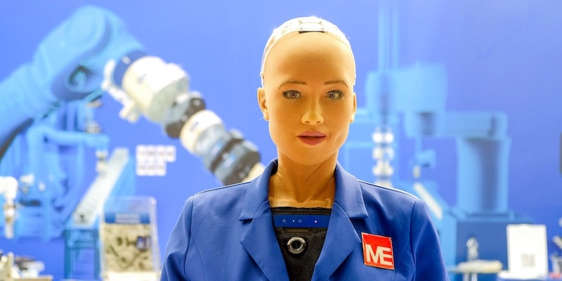 Sophia es un robot con inteligencia artificial.