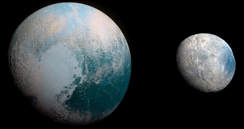 Caronte es el mayor satélite natural de Plutón.