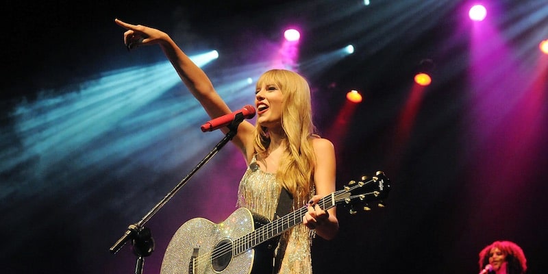 Taylor Swift es una integrante de la generación Y.