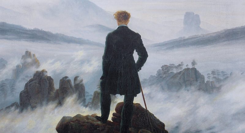 Pintura de un hombre observando el paisaje desde la cima de una montaña.