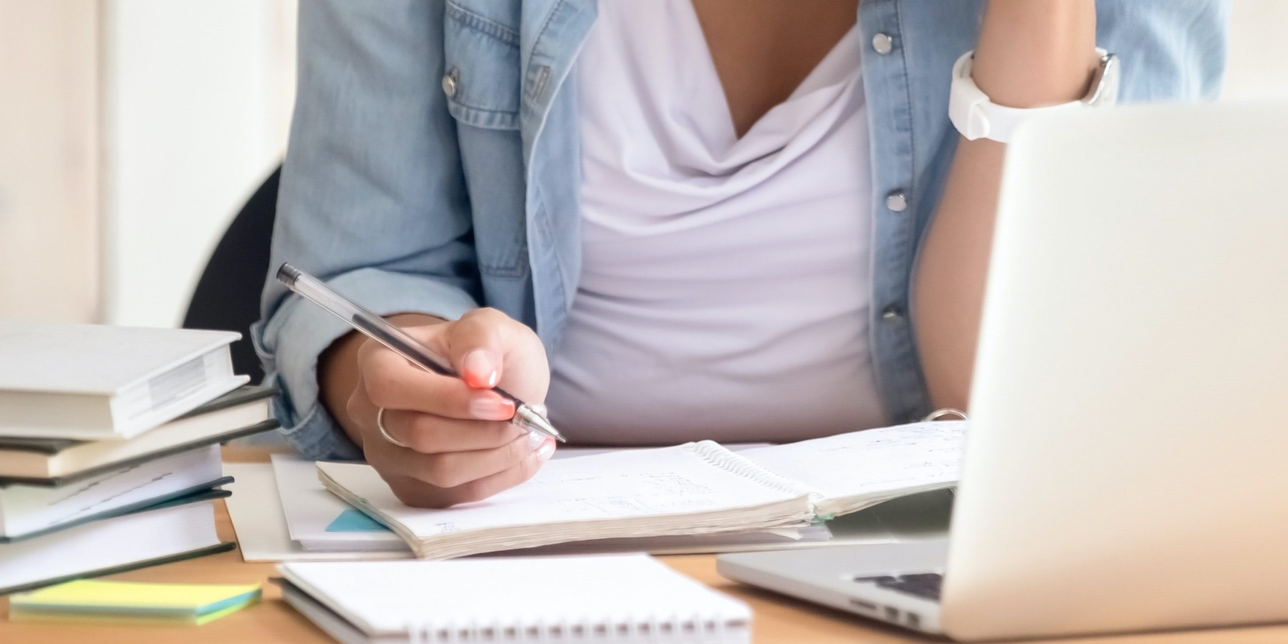 Una investigadora prepara su hipótesis